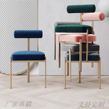 Обеденный стул Современная минималистичная мебель для дома Доступное роскошное скандинавское кресло для отдыха Креативный дизайн Косметический стул с акцентом
