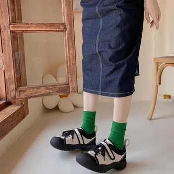 Новые хлопчатобумажные носки Зеленого цвета, весна и осень, Корейские модные носки с длинным рукавом, Однотонные Женские Повседневные Белые носки в Вертикальную полоску