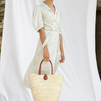 Летняя Новая французская женская юбка Миди с цветочным рисунком, лацкан, три пуговицы на талии, кружевное темпераментное платье с V-образным вырезом, праздничный халат с запахом