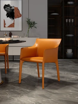 Обеденный стол и стул из итальянской кожи в стиле арт, современное простое седло из кожи, обеденный стол и стул в скандинавском стиле, дизайнерский светильник